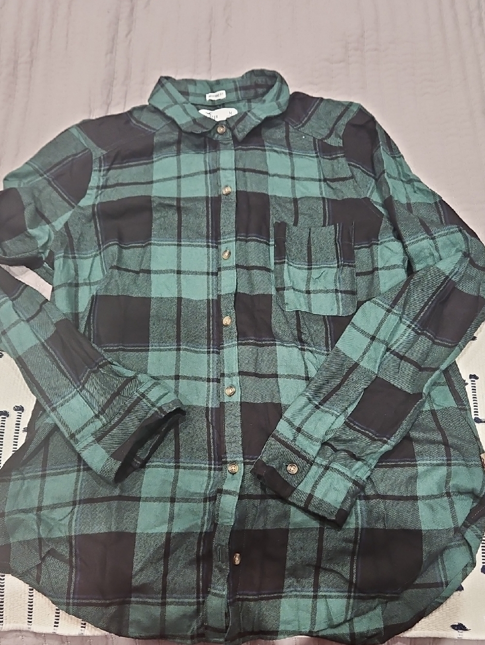 Hollister Green and Black Plaid Button-Down Shirt